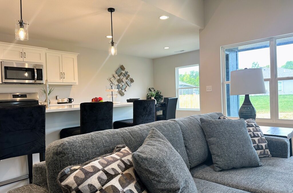 408 Ash St (18) Atteberry Homes, New Homes Olathe KS 9.23.25 (1366x768)